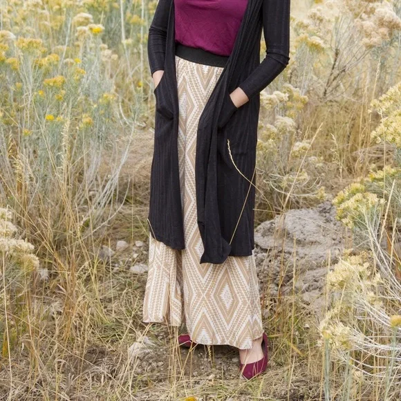 LuLaRoe Skirts Lularoe Lucy Style Maxi Skirt In Tan White